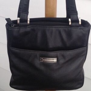 Hush Puppies smooth black leather shoulder bag